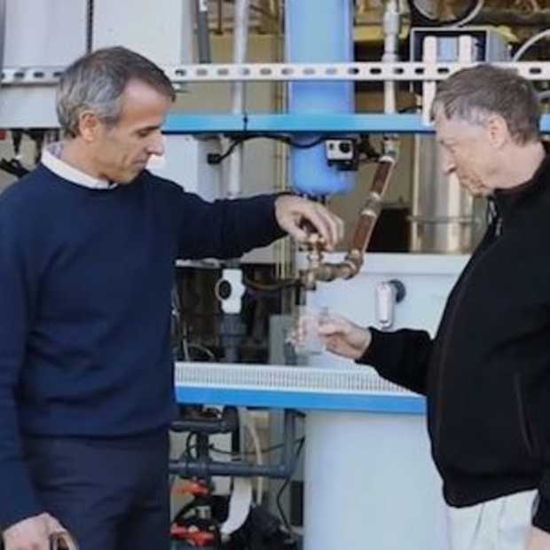 Bill Gates test machine die uitwerpselen verandert in drinkwater